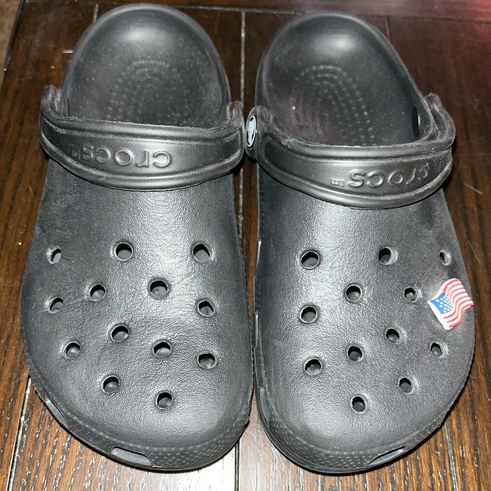 Women Black Crocs